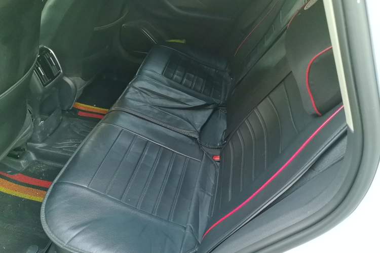 Used Bestune B70 2021 1.5T Automatic Enjoyment Model Left Rear Seat