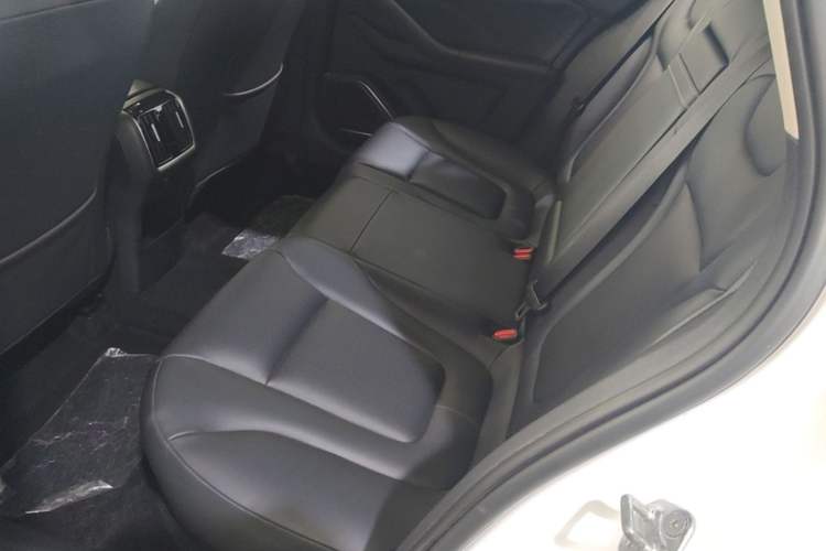 Used Bestune B70 2021 1.5T Automatic Premium Edition Left Rear Seat
