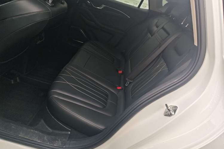 Used Bestune B70 2021 1.5T Automatic Premium Edition Left Rear Seat