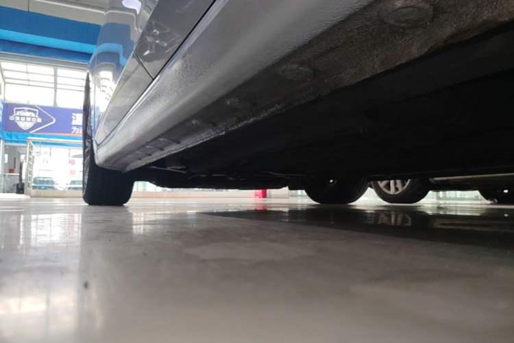 Used Bestune B70 2021 1.5T Automatic Premium Edition Left Side Sill