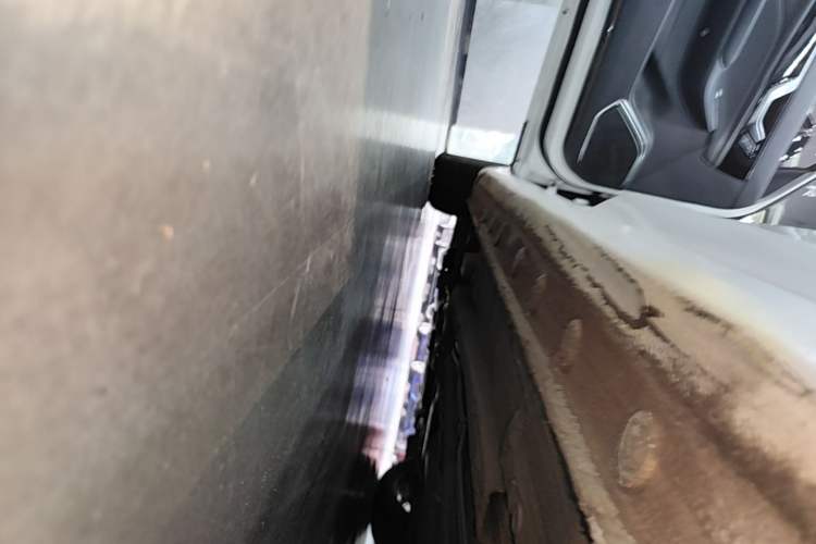 Used Bestune B70 2021 1.5T Automatic Enjoyment Model Left Side Sill