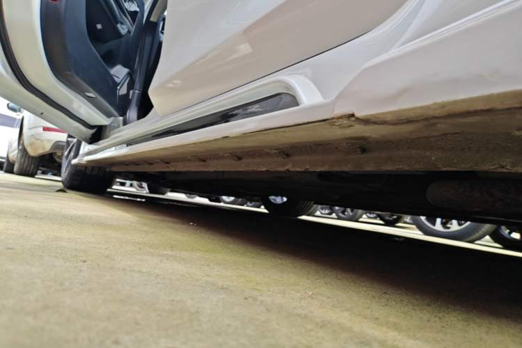 Used Bestune B70 2021 1.5T Automatic Premium Edition Left Side Sill