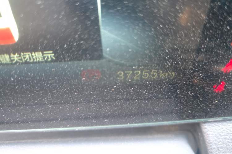 Used Bestune B70 2021 1.5T Automatic 15th Anniversary Edition Odometer Close Up