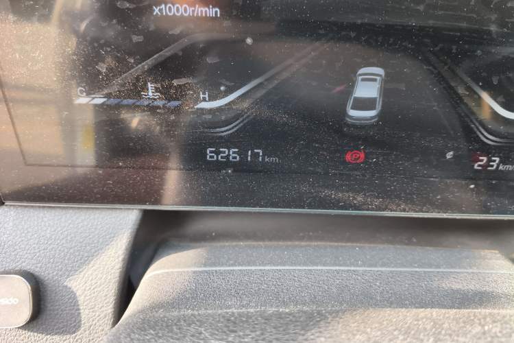 Used Bestune B70 2021 1.5T Automatic Enjoyment Model Odometer Close Up