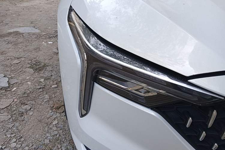 Used Bestune B70 2021 1.5T Automatic Enjoyment Model Right Front Headlight