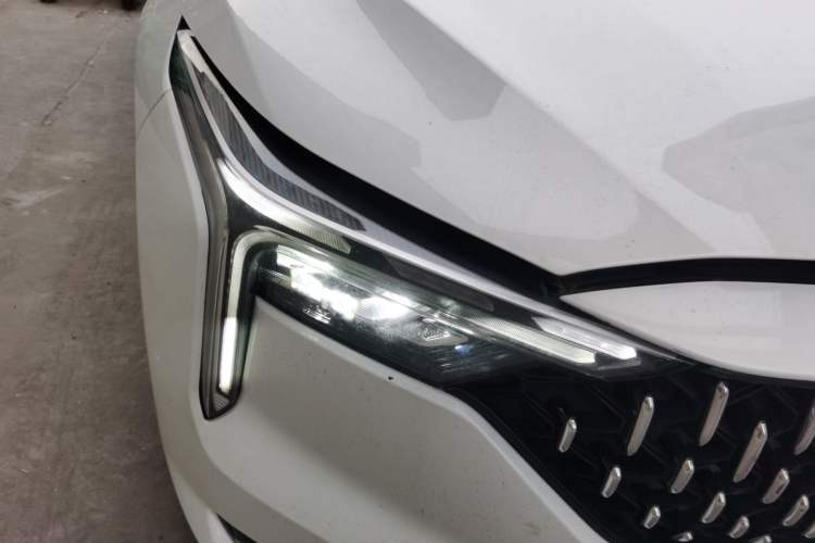 Used Bestune B70 2021 1.5T Automatic Premium Edition Right Front Headlight