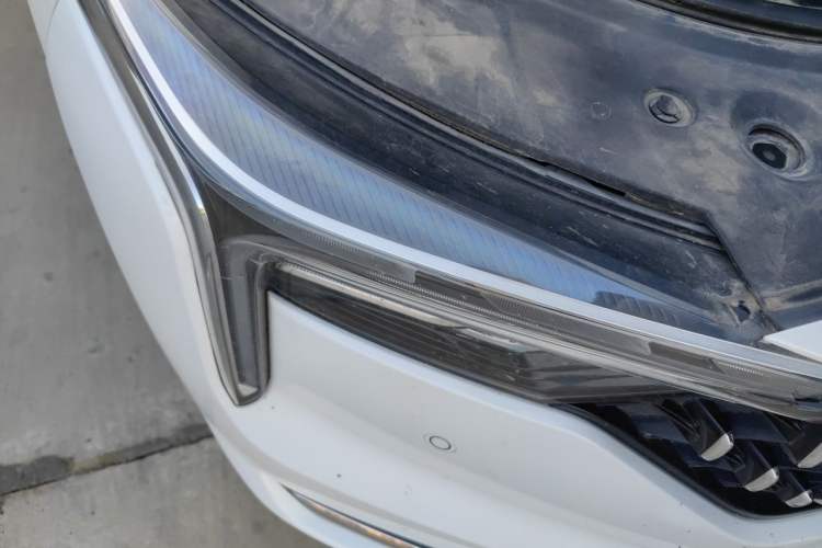Used Bestune B70 2021 1.5T Automatic Enjoyment Model Right Front Headlight