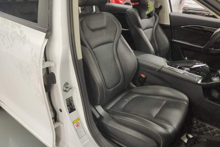 Used Bestune B70 2021 1.5T Automatic 15th Anniversary Edition Right Front Seat