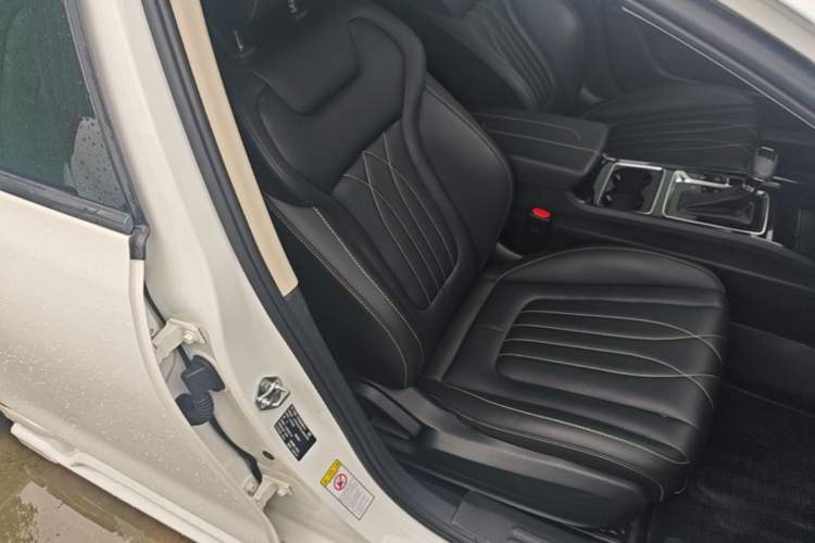 Used Bestune B70 2021 1.5T Automatic Premium Edition Right Front Seat