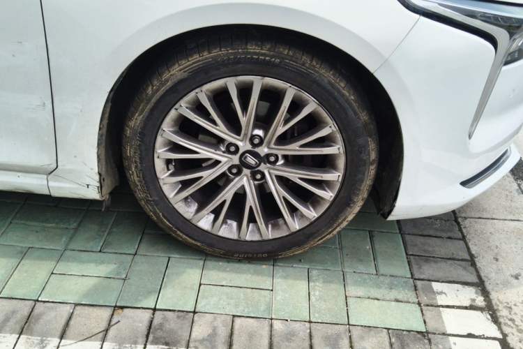 Used Bestune B70 2021 1.5T Automatic Smart Enjoyment Edition Right Front Wheel Hub