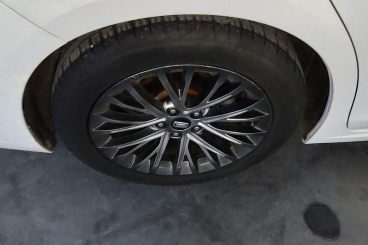 Used Bestune B70 2021 1.5T Automatic 15th Anniversary Edition Right Rear Wheel Hub
