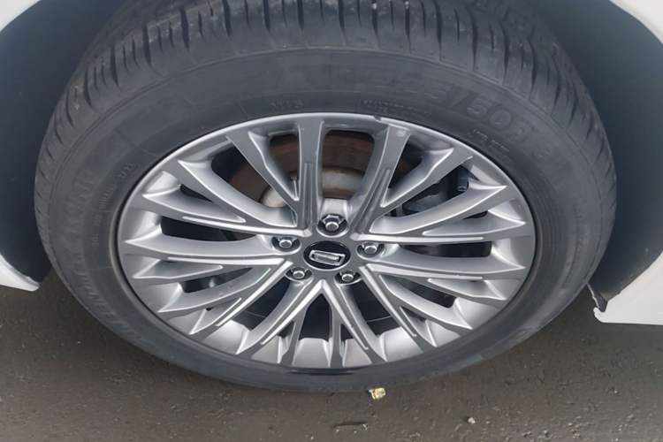Used Bestune B70 2021 1.5T Automatic Enjoyment Model Right Rear Wheel Hub