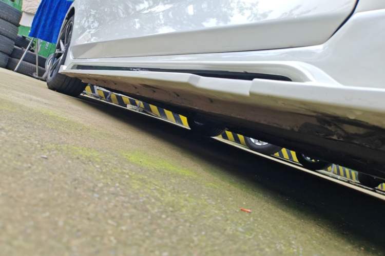 Used Bestune B70 2021 1.5T Automatic Premium Edition Right Side Sill