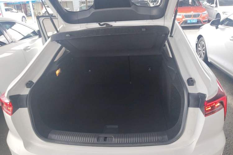 Used Bestune B70 2021 1.5T Automatic Enjoyment Model Trunk