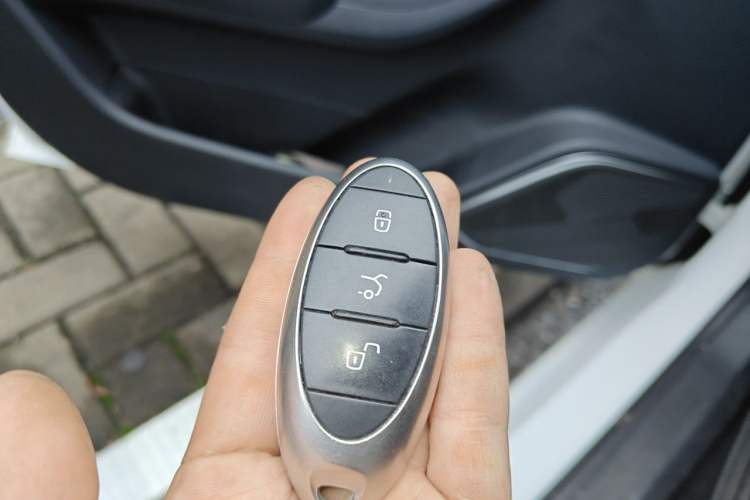 Used Bestune B70 2021 1.5T Automatic 15th Anniversary Edition Vehicle Key