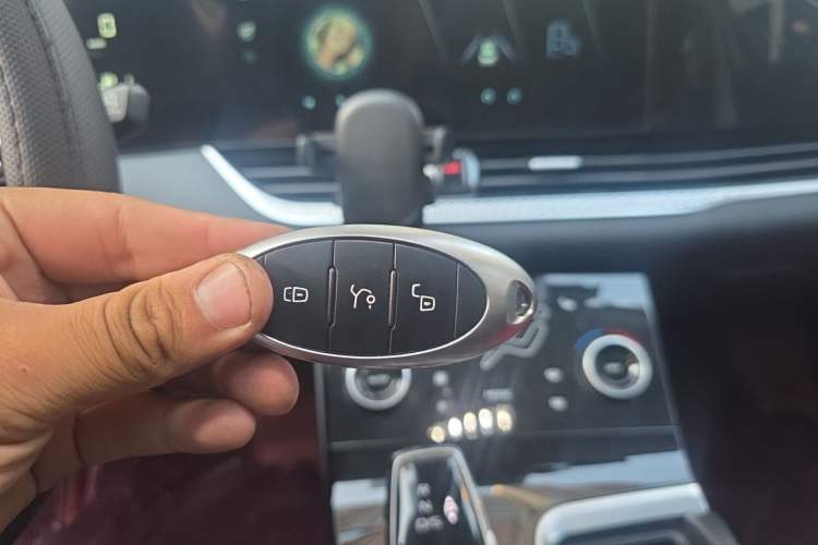 Used Bestune B70 2021 1.5T Automatic 15th Anniversary Edition Vehicle Key
