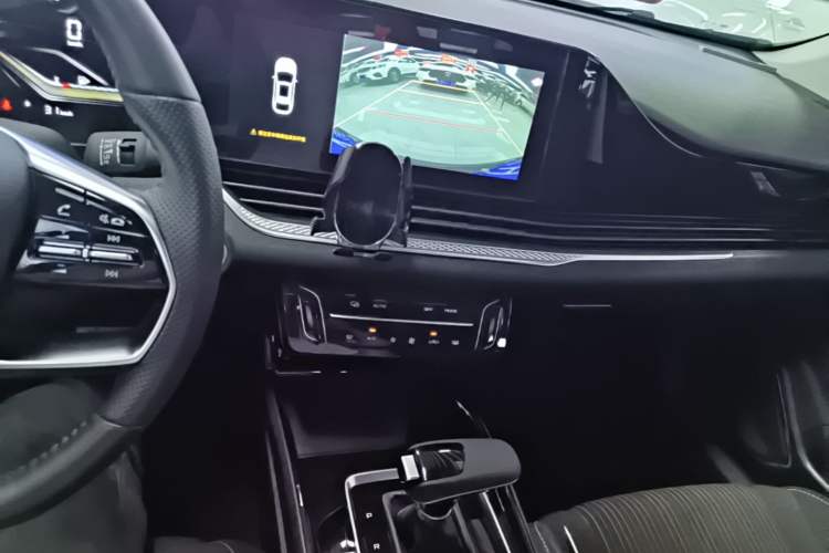 Used Bestune B70 2022 Third Generation 1.5T Automatic Enjoyment Version Audio And AC Panel