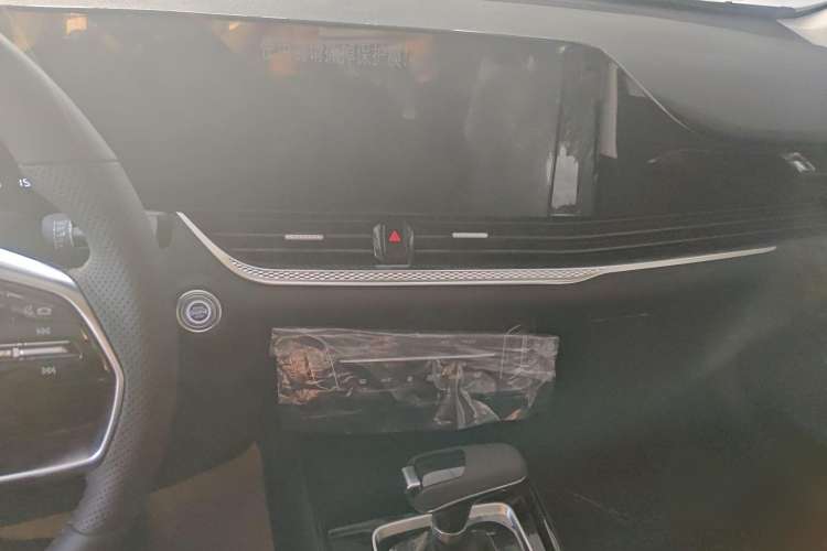 Used Bestune B70 2022 Third Generation 1.5T Automatic Enjoyment Version Audio And AC Panel