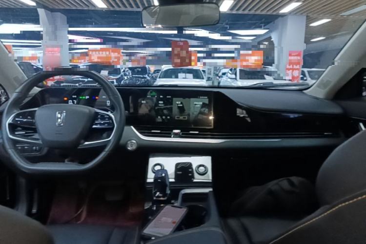 Used Bestune B70 2022 Third Generation 1.5T Automatic Enjoyment Version Center Console
