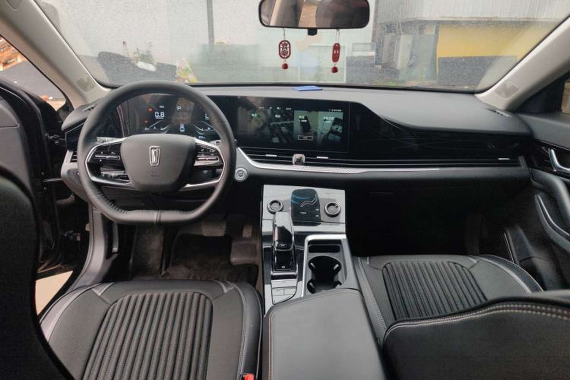 Used Bestune B70 2022 Third Generation 1.5T Automatic Enjoyment Version Center Console