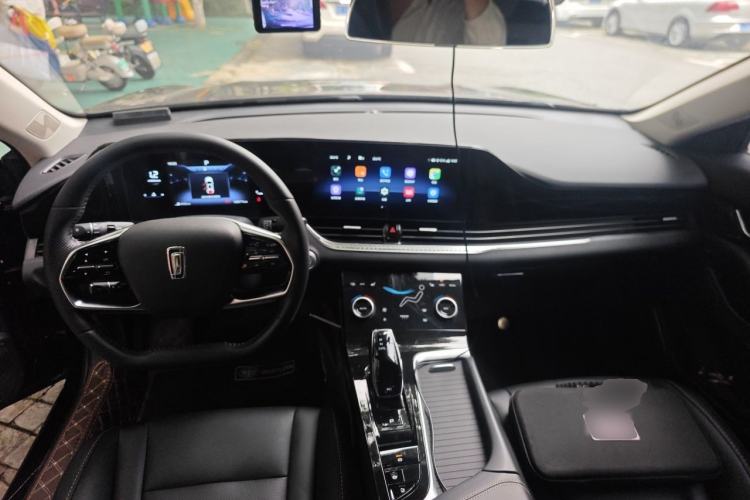 Used Bestune B70 2022 Third Generation 1.5T Automatic Premium Edition Center Console