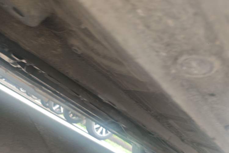 Used Bestune B70 2022 Third Generation 1.5T Automatic Enjoyment Version Chassis Front Left