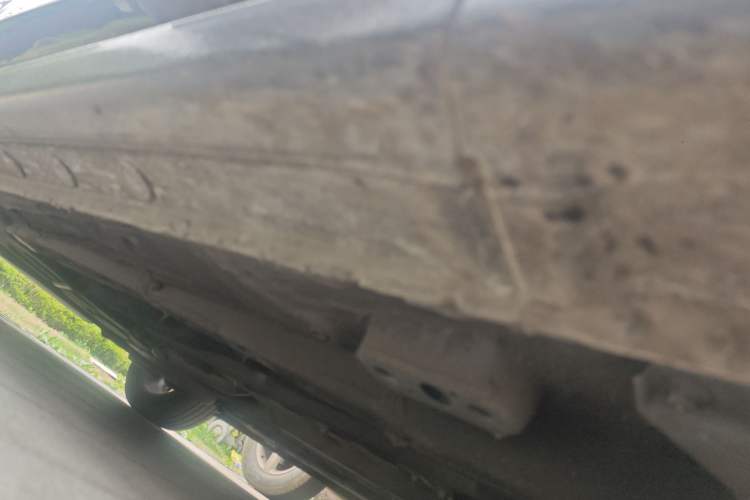 Used Bestune B70 2022 Third Generation 1.5T Automatic Enjoyment Version Chassis Front Right