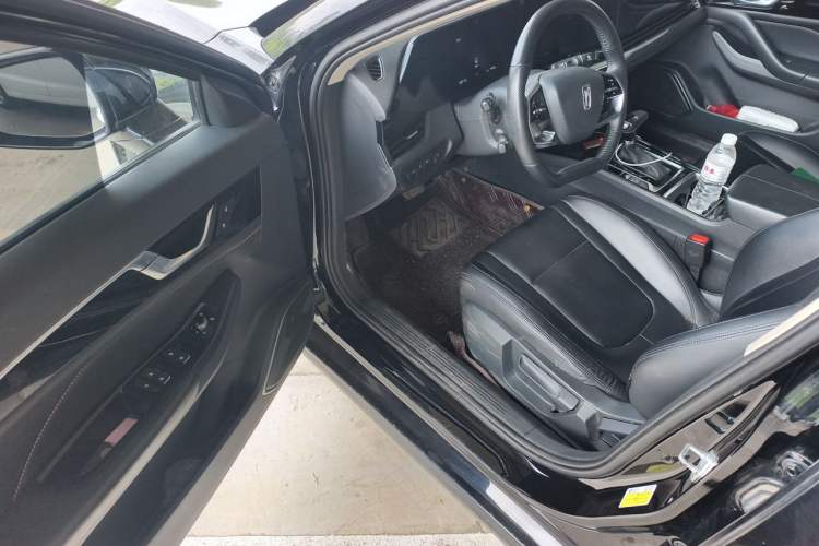 Used Bestune B70 2022 Third Generation 1.5T Automatic Enjoyment Version Driver Seat