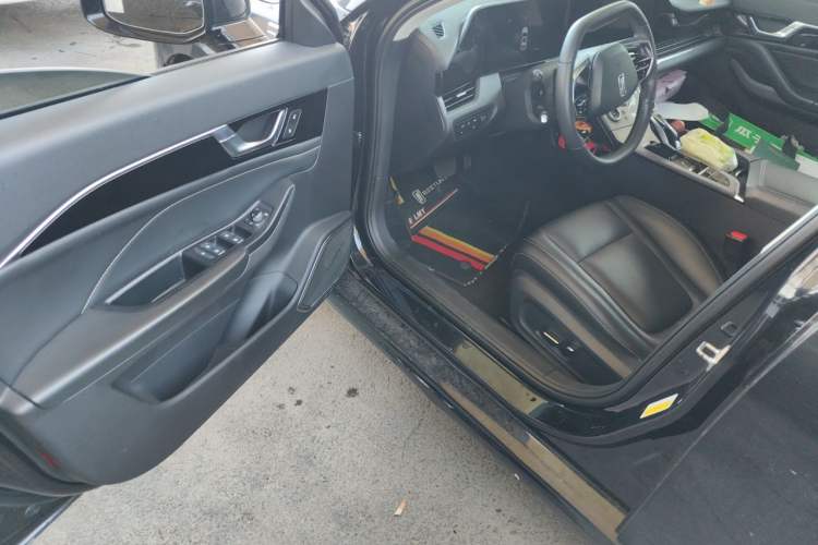 Used Bestune B70 2022 Third Generation 1.5T Automatic Premium Edition Driver Seat