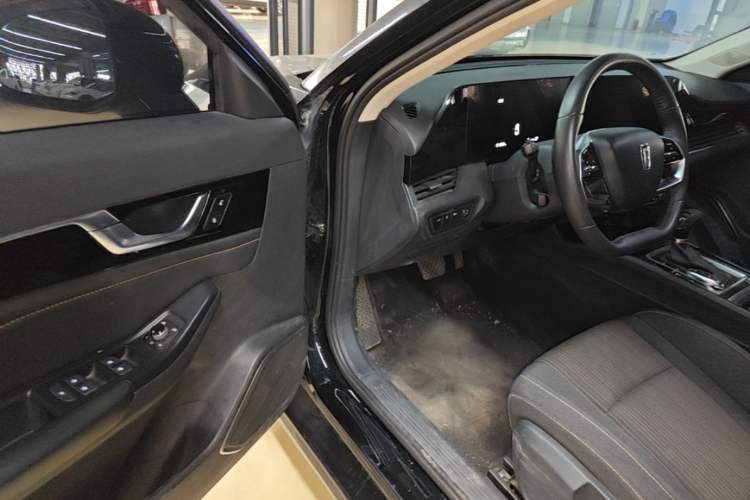 Used Bestune B70 2022 Third Generation 1.5T Automatic Enjoyment Version Driver Seat