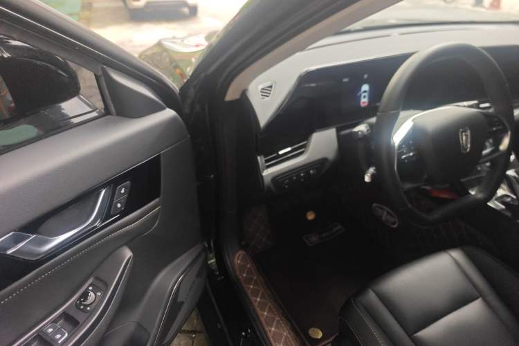 Used Bestune B70 2022 Third Generation 1.5T Automatic Premium Edition Driver Seat