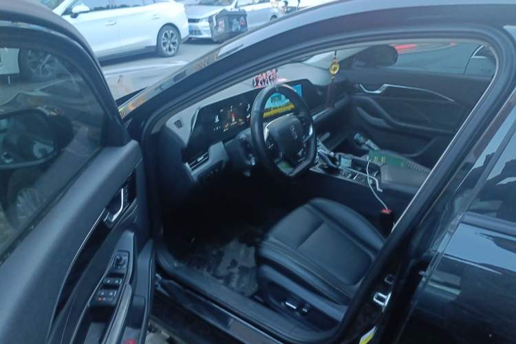 Used Bestune B70 2022 Third Generation 1.5T Automatic Premium Edition Driver Seat