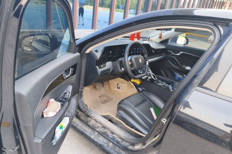 Used Bestune B70 2022 Third Generation 1.5T Automatic Premium Edition Driver Seat