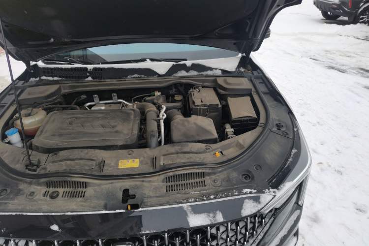 Used Bestune B70 2022 Third Generation 1.5T Automatic Enjoyment Version Engine Bay Left