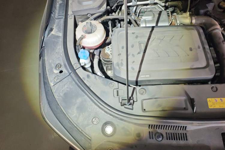 Used Bestune B70 2022 Third Generation 1.5T Automatic Premium Edition Engine Bay Right