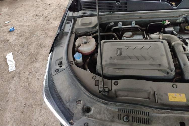 Used Bestune B70 2022 Third Generation 1.5T Automatic Enjoyment Version Engine Bay Right