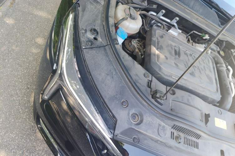 Used Bestune B70 2022 Third Generation 1.5T Automatic Enjoyment Version Engine Bay Right