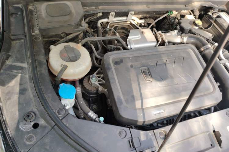 Used Bestune B70 2022 Third Generation 1.5T Automatic Enjoyment Version Engine Bay Right