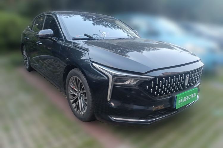 Used Bestune B70 2022 Third Generation 1.5T Automatic Premium Edition Front Right 45 Deg