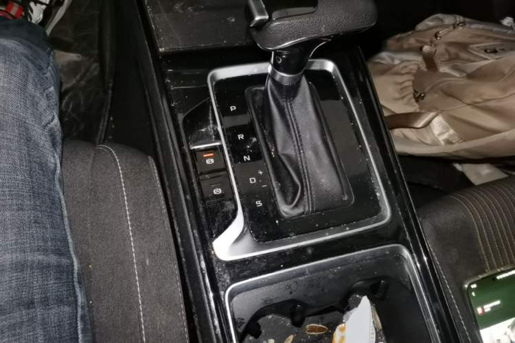 Used Bestune B70 2022 Third Generation 1.5T Automatic Enjoyment Version Gear Lever