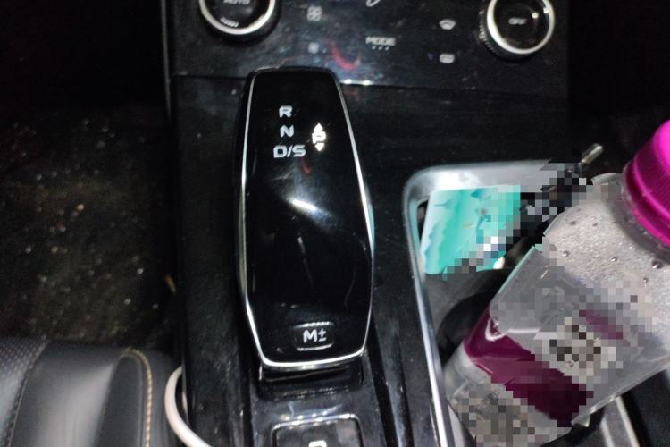 Used Bestune B70 2022 Third Generation 1.5T Automatic Enjoyment Version Gear Lever