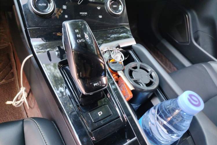 Used Bestune B70 2022 Third Generation 1.5T Automatic Enjoyment Version Gear Lever