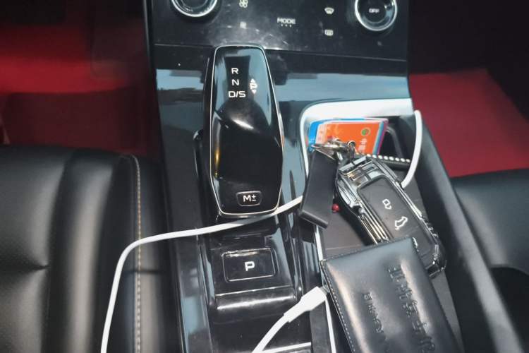 Used Bestune B70 2022 Third Generation 1.5T Automatic Premium Edition Gear Lever