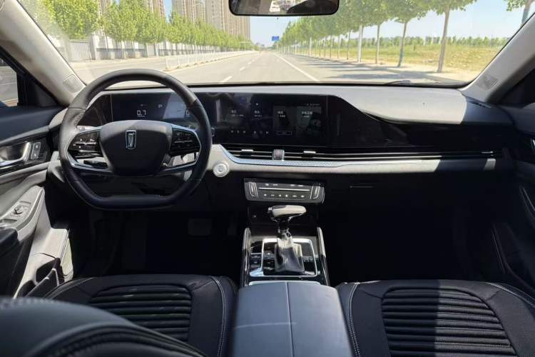 Used Bestune B70 2022 Third Generation 1.5T Automatic Enjoyment Version Interior 1