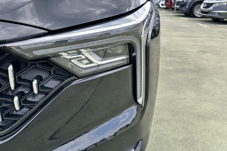 Used Bestune B70 2022 Third Generation 1.5T Automatic Enjoyment Version Left Front Headlight