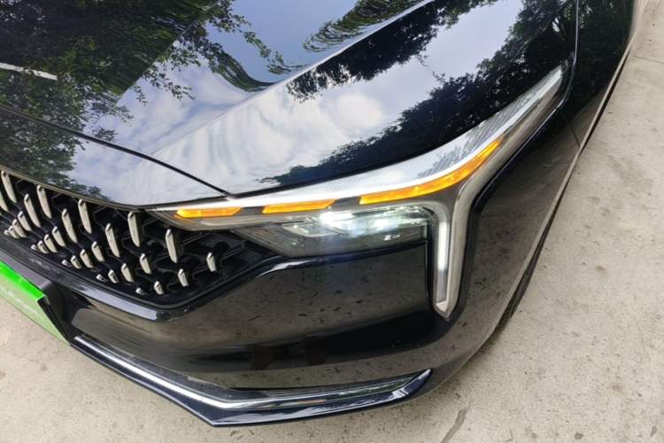 Used Bestune B70 2022 Third Generation 1.5T Automatic Enjoyment Version Left Front Headlight