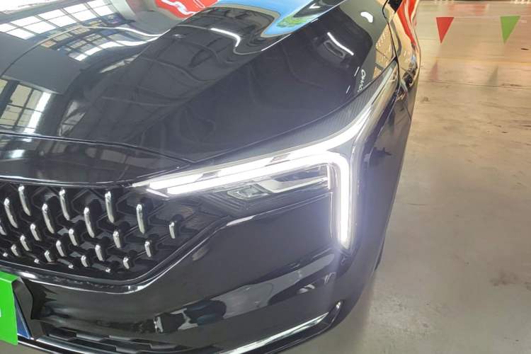 Used Bestune B70 2022 Third Generation 1.5T Automatic Enjoyment Version Left Front Headlight