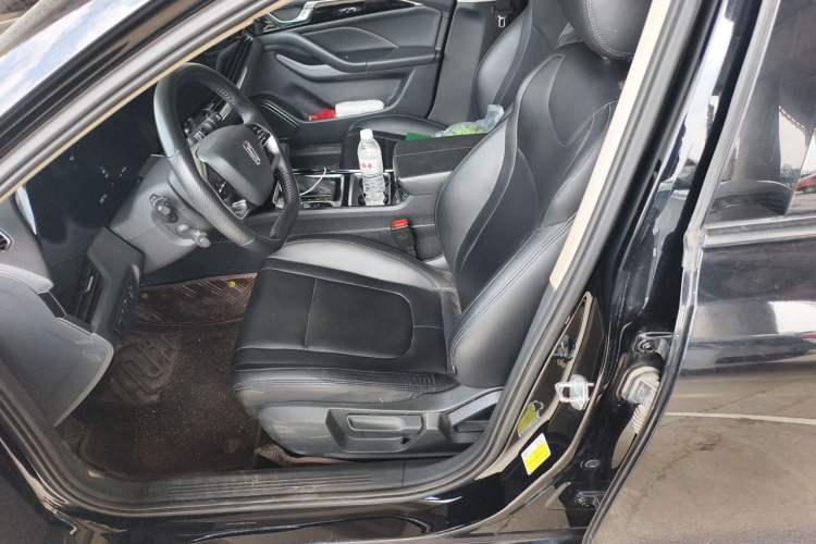 Used Bestune B70 2022 Third Generation 1.5T Automatic Enjoyment Version Left Front Seat