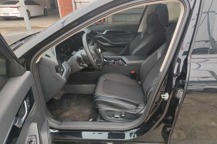 Used Bestune B70 2022 Third Generation 1.5T Automatic Enjoyment Version Left Front Seat