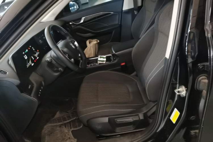 Used Bestune B70 2022 Third Generation 1.5T Automatic Enjoyment Version Left Front Seat